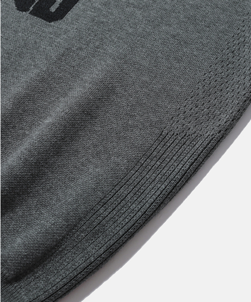 MOIF（モイフ）の「[AW26] アドバンスト クルーネックニット / グレー（ニット/セーター・メンズ・その他・2(M)/3(L)）」の8枚目の写真