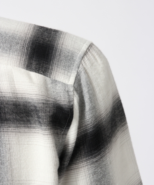 HARE(ハレ)の「チェックスキッパー5分袖(HARE)(シャツ/ブラウス・メンズ・オフホワイト/レッド/ブラック・MEDIUM/SMALL)」の4枚目の写真