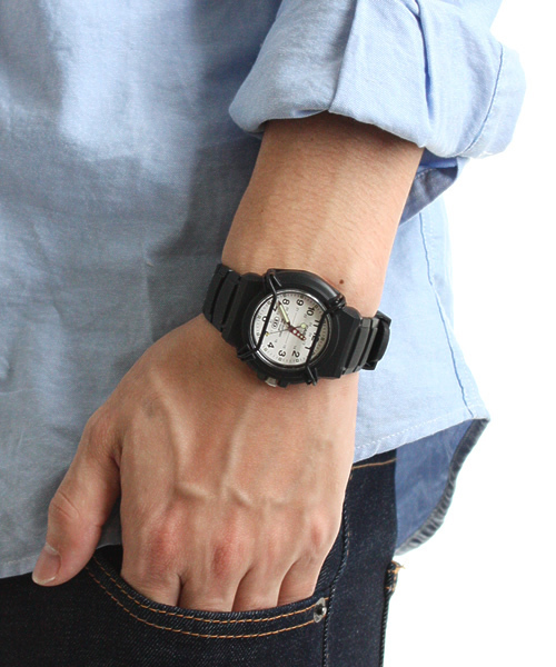 AMERICAN RAG CIE(アメリカンラグシー)の「CASIOカシオ時計 DNY-HDA-600-7BV(アナログ腕時計・メンズ・ホワイト・ONE SIZE)」の7枚目の写真