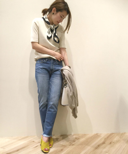 un dix cors（アンディコール）の「アンクルテーパードデニム（デニムパンツ・レディース・ブルー・38/36）」の13枚目の写真