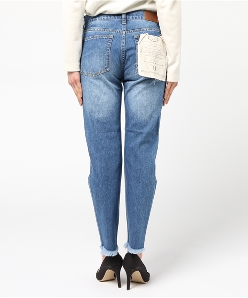 un dix cors（アンディコール）の「アンクルテーパードデニム（デニムパンツ・レディース・ブルー・38/36）」の4枚目の写真