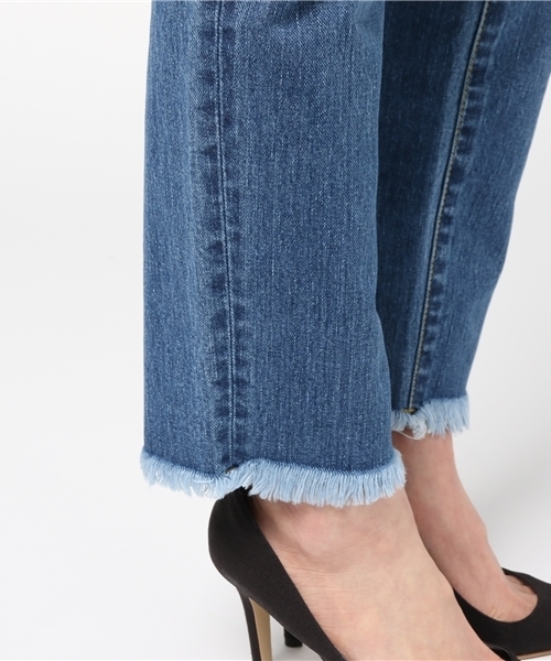 un dix cors（アンディコール）の「アンクルテーパードデニム（デニムパンツ・レディース・ブルー・38/36）」の8枚目の写真