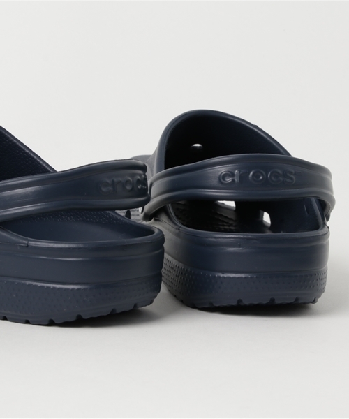 crocs（クロックス）の「【crocs】クロックス　レイレンクロッグ（サンダル・メンズ・ブラック/フューシャピンク/ブラウン系その他/ライム/ネイビー/ブルー系その他/イエロー/オレンジ・22cm/23cm/24cm/25cm/23㎝/27cm/28cm/26cm）」の11枚目の写真