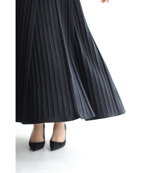 cawaii(カワイイ)の「着回し力抜群。冬の名脇役ニットスカート(スカート・レディース・グレー/ブラック/ブルー/ブラウン/アイボリー・M/XL)」の15枚目の写真