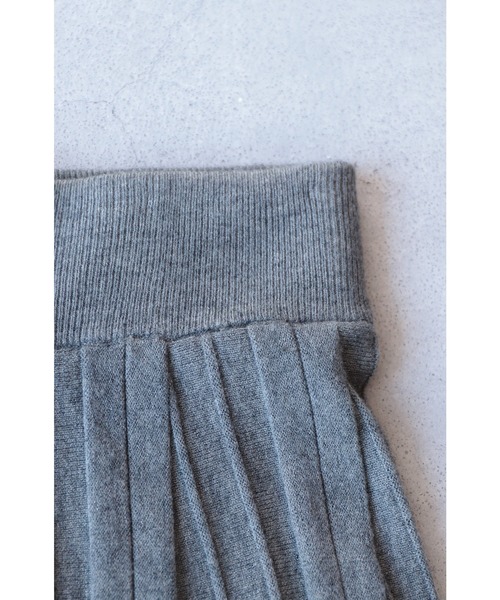 cawaii(カワイイ)の「着回し力抜群。冬の名脇役ニットスカート(スカート・レディース・グレー/ブラック/ブルー/ブラウン/アイボリー・M/XL)」の7枚目の写真
