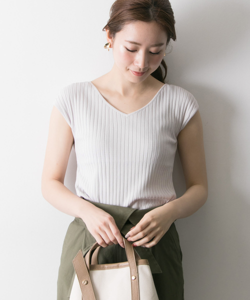 URBAN RESEARCH（アーバンリサーチ）の「【WEB限定】コンパクトリブニット(フレンチスリーブ)（ニット/セーター・レディース・オレンジ系その他/グレー/グリーン/ネイビー/ホワイト・FREE）」の3枚目の写真