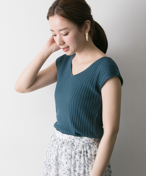 URBAN RESEARCH（アーバンリサーチ）の「【WEB限定】コンパクトリブニット(フレンチスリーブ)（ニット/セーター・レディース・オレンジ系その他/グレー/グリーン/ネイビー/ホワイト・FREE）」の9枚目の写真