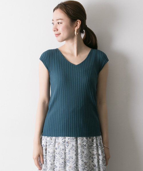 URBAN RESEARCH（アーバンリサーチ）の「【WEB限定】コンパクトリブニット(フレンチスリーブ)（ニット/セーター・レディース・オレンジ系その他/グレー/グリーン/ネイビー/ホワイト・FREE）」の11枚目の写真