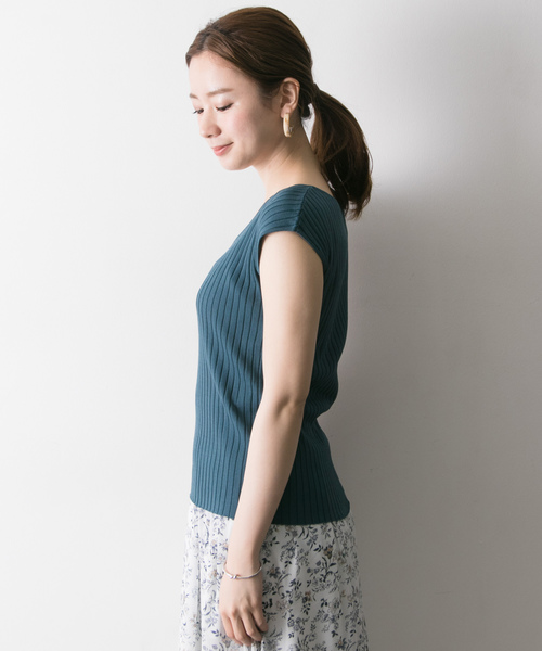 URBAN RESEARCH（アーバンリサーチ）の「【WEB限定】コンパクトリブニット(フレンチスリーブ)（ニット/セーター・レディース・オレンジ系その他/グレー/グリーン/ネイビー/ホワイト・FREE）」の12枚目の写真