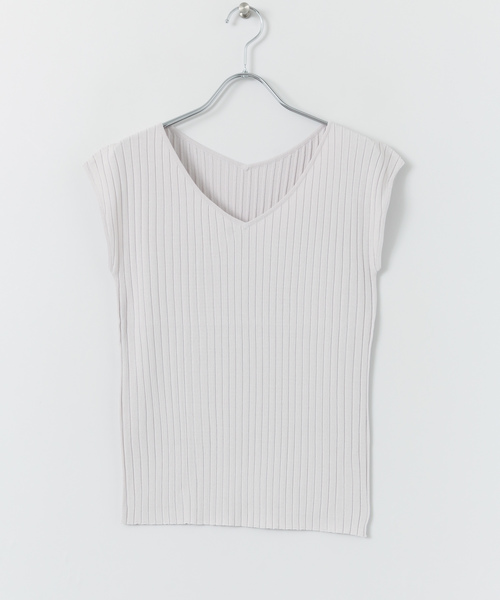 URBAN RESEARCH（アーバンリサーチ）の「【WEB限定】コンパクトリブニット(フレンチスリーブ)（ニット/セーター・レディース・オレンジ系その他/グレー/グリーン/ネイビー/ホワイト・FREE）」の16枚目の写真