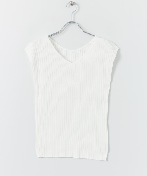 URBAN RESEARCH（アーバンリサーチ）の「【WEB限定】コンパクトリブニット(フレンチスリーブ)（ニット/セーター・レディース・オレンジ系その他/グレー/グリーン/ネイビー/ホワイト・FREE）」の17枚目の写真