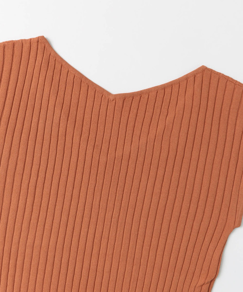 URBAN RESEARCH（アーバンリサーチ）の「【WEB限定】コンパクトリブニット(フレンチスリーブ)（ニット/セーター・レディース・オレンジ系その他/グレー/グリーン/ネイビー/ホワイト・FREE）」の21枚目の写真