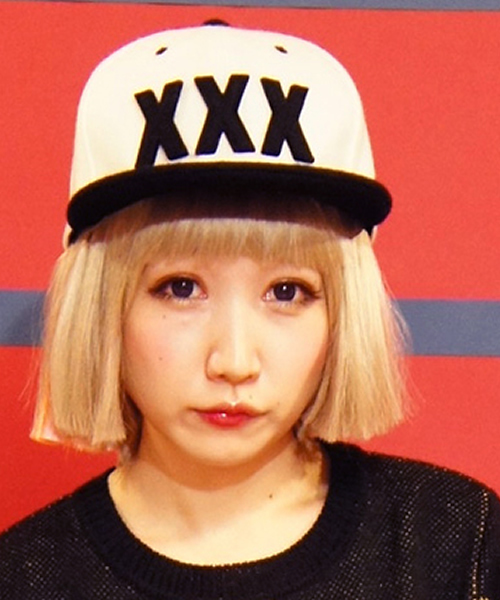 Candy Stripper（キャンディストリッパー）の「XXX CAP（キャップ・レディース・ホワイト×ブラック/ブラック×ブラック/ブラック×レッド/レッド系その他・FREE）」の2枚目の写真