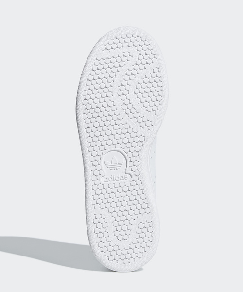 adidas（アディダス）の「スタンスミス  [STAN SMITH J] アディダスオリジナルス（スニーカー・キッズ・ホワイト・23.5cm/25.5cm/22.0cm/23.0cm/25.0cm/24.0cm/22.5cm/24.5cm）」の8枚目の写真
