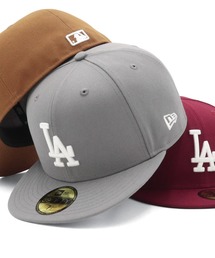 ONSPOTZ（オンスポッツ）の「ニューエラ フラットバイザーキャップ MLBドジャース 59FIFTY（キャップ）」