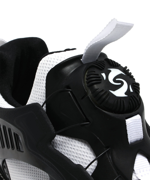 PUMA（プーマ）の「MY-72 PATENT (UNISEX) - PUMA by MIHARAYASUHIRO（スニーカー・メンズ・ブラック×ホワイト・3/7/8/10/4/11/6/5/9）」の3枚目の写真