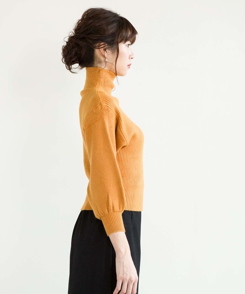 Jewelobe(ジュエローブ)の「袖ボリュームボトルネックリブニット(ニット/セーター・レディース・ブラック/グレー/オフホワイト/ピンク/イエロー・FREE)」の9枚目の写真