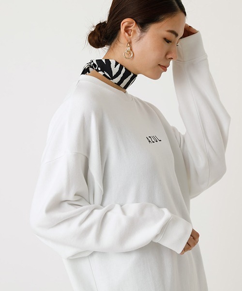 AZUL by moussy（アズールバイマウジー）の「AZUL SWEAT TUNIC/アズールスウェットチュニック（Tシャツ/カットソー・レディース・オフホワイト/ブラック/ベージュ・MEDIUM/SMALL）」の22枚目の写真