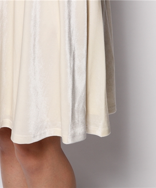 WEGO（ウィゴー）の「WEGO/ベロアミディ丈サーキュラースカート（スカート・レディース・アイボリー/グリーン/ワイン・FREE）」の7枚目の写真