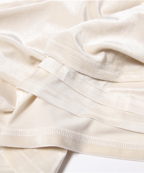 WEGO（ウィゴー）の「WEGO/ベロアミディ丈サーキュラースカート（スカート・レディース・アイボリー/グリーン/ワイン・FREE）」の8枚目の写真