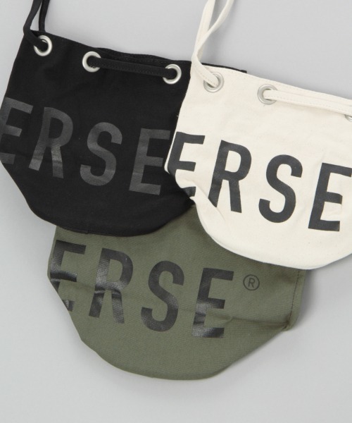 CONVERSE(コンバース)の「【CONVERSE/コンバース】ロゴ巾着バッグ/880807(ショルダーバッグ・メンズ・その他/オフホワイト/オリーブ/ブラック・FREE)」の7枚目の写真