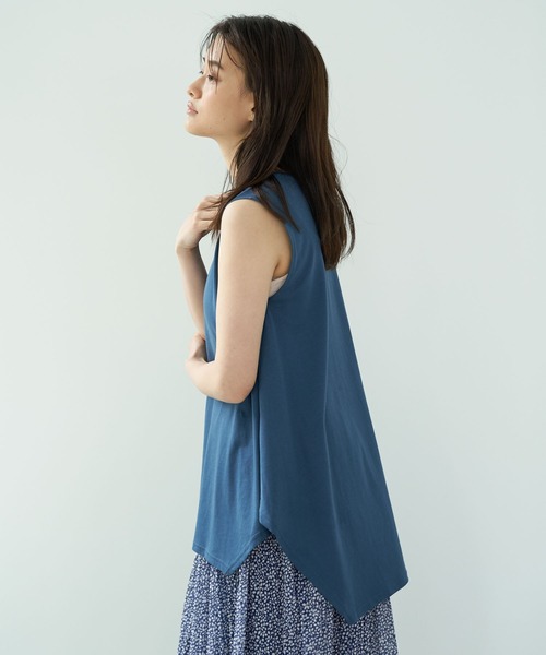 AMERICAN HOLIC(アメリカンホリック)の「イレヘムカットノースリーブプルオーバー *〇(Tシャツ/カットソー・レディース・アイボリー/ベージュ/チャコールグレー/ブルー・M/L)」の4枚目の写真