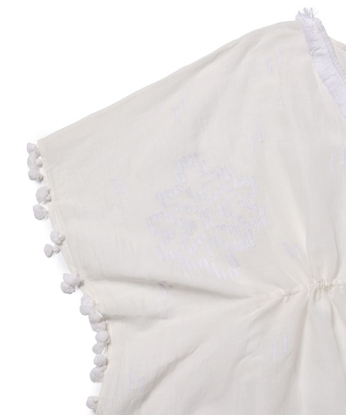 ADAM ET ROPE'（アダムエロペ）の「【BENARAS by CITRUS】 Cmodified Shorter w/ponpon（ワンピース・レディース・ホワイト/ブラック・1）」の9枚目の写真