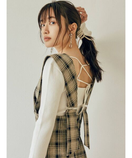 MURUA(ムルーア)の「ランダムリブニットトップス(ニット/セーター・レディース・ブラック/ベージュ/オフホワイト・FREE)」の15枚目の写真