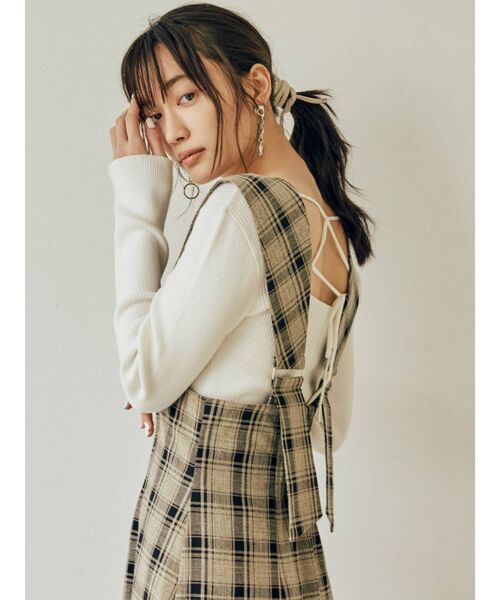 MURUA(ムルーア)の「ランダムリブニットトップス(ニット/セーター・レディース・ブラック/ベージュ/オフホワイト・FREE)」の16枚目の写真