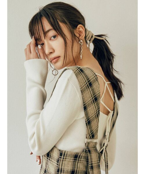 MURUA(ムルーア)の「ランダムリブニットトップス(ニット/セーター・レディース・ブラック/ベージュ/オフホワイト・FREE)」の17枚目の写真