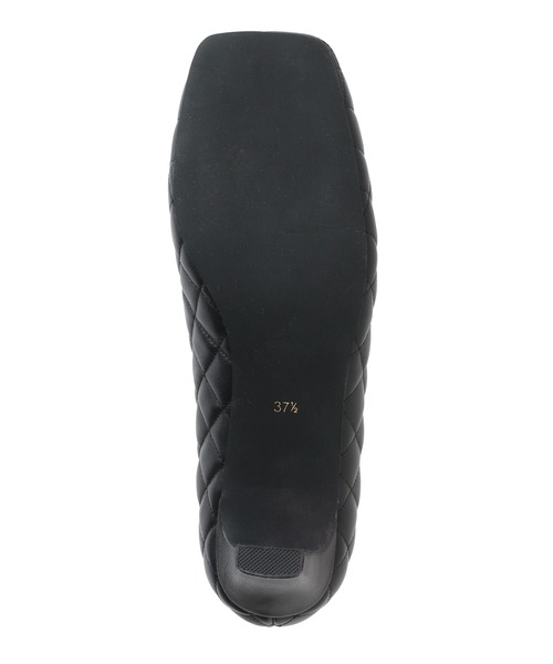 MADEMOISELLE ROPE'(マドモアゼル ロペ)の「【秋まで使える】キルティングスクエアトゥパンプス(パンプス・レディース・オフホワイト/ブラック・35.5/36.5/37.5)」の6枚目の写真