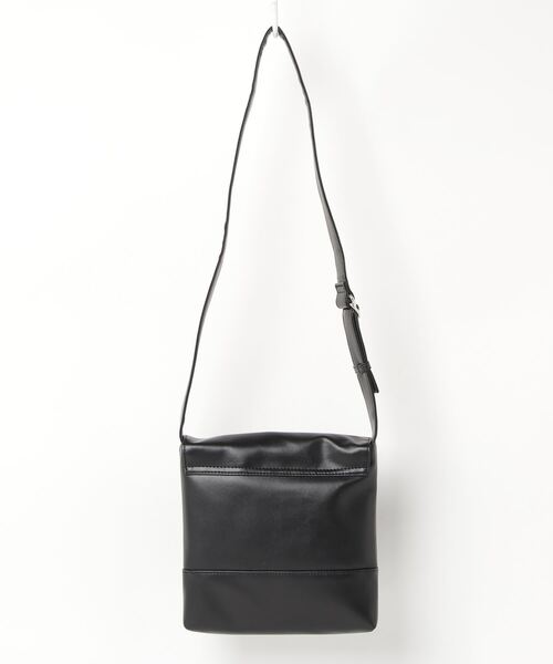 WEGO（ウィゴー）の「WEGO/フェイクレザーフラップショルダーバッグ（ショルダーバッグ・メンズ・ブラック・FREE）」の10枚目の写真