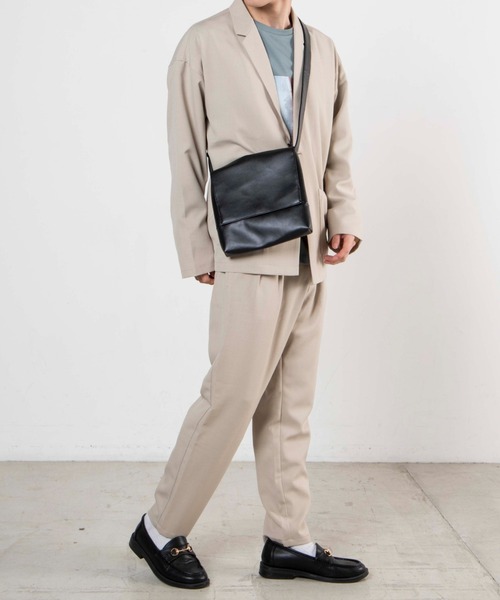 WEGO（ウィゴー）の「WEGO/フェイクレザーフラップショルダーバッグ（ショルダーバッグ・メンズ・ブラック・FREE）」の7枚目の写真