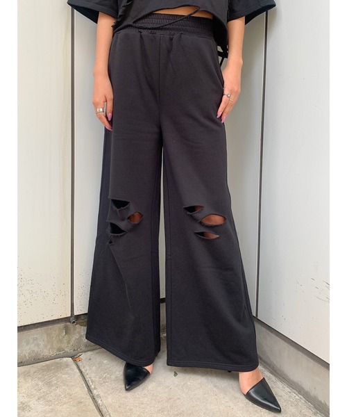 EGOIST（エゴイスト）の「ダメージスウェットワイドＰＴ（スウェットパンツ・レディース・ライトグレー/ブラック/パープル・FREE）」の2枚目の写真