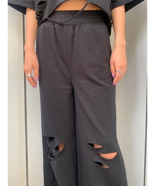 EGOIST（エゴイスト）の「ダメージスウェットワイドＰＴ（スウェットパンツ・レディース・ライトグレー/ブラック/パープル・FREE）」の4枚目の写真
