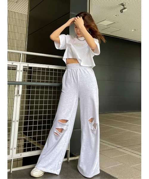 EGOIST（エゴイスト）の「ダメージスウェットワイドＰＴ（スウェットパンツ・レディース・ライトグレー/ブラック/パープル・FREE）」の14枚目の写真