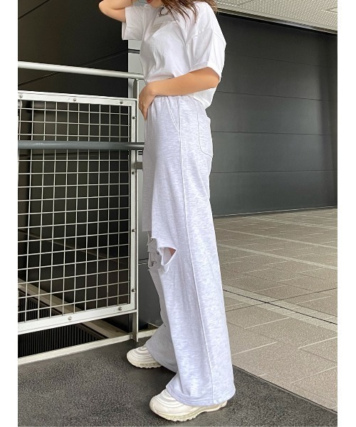 EGOIST（エゴイスト）の「ダメージスウェットワイドＰＴ（スウェットパンツ・レディース・ライトグレー/ブラック/パープル・FREE）」の15枚目の写真