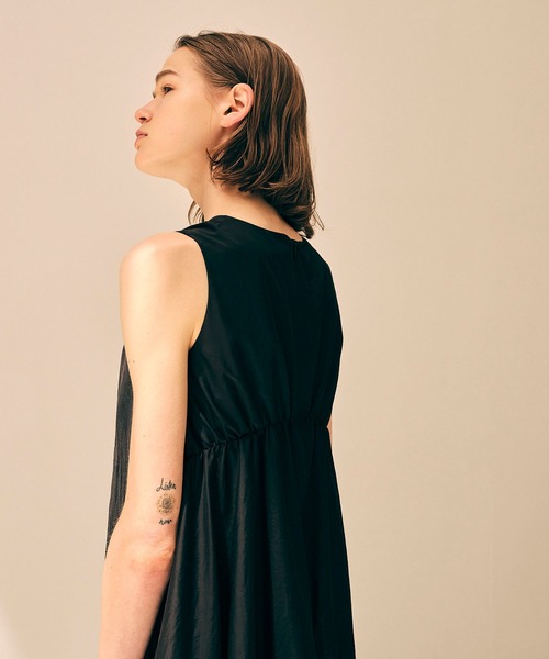 city（シティ）の「【CITY】リネンワッシャープリーツワンピース（ワンピース・レディース・ベージュ/ブラック・2/1）」の17枚目の写真