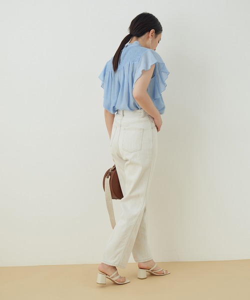 ADAM ET ROPE'（アダムエロペ）の「【WEB限定】シアーフリルスリーブシャーリングシャツ（シャツ/ブラウス・レディース・ブラック/ホワイト/サックスブルー・FREE）」の19枚目の写真
