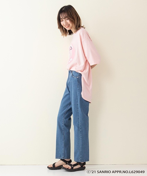 sanrio（サンリオ）の「【サンリオキャラクターズ】ラウンドヘムオーバーサイズＴシャツ（Tシャツ/カットソー・レディース・ブラック/オフホワイト/ピンク/イエロー・FREE）」の21枚目の写真