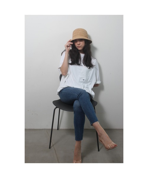 MANIERA（マニエラ）の「ラフィアコマ編みバケットハット（ハット・レディース・ベージュ/ネイビー・FREE）」の10枚目の写真