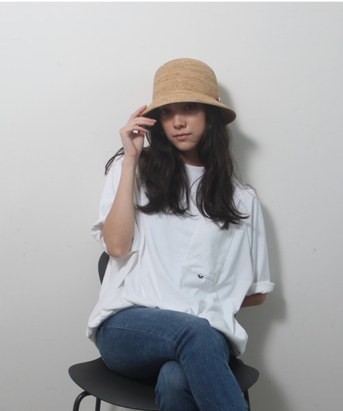 MANIERA（マニエラ）の「ラフィアコマ編みバケットハット（ハット・レディース・ベージュ/ネイビー・FREE）」の13枚目の写真