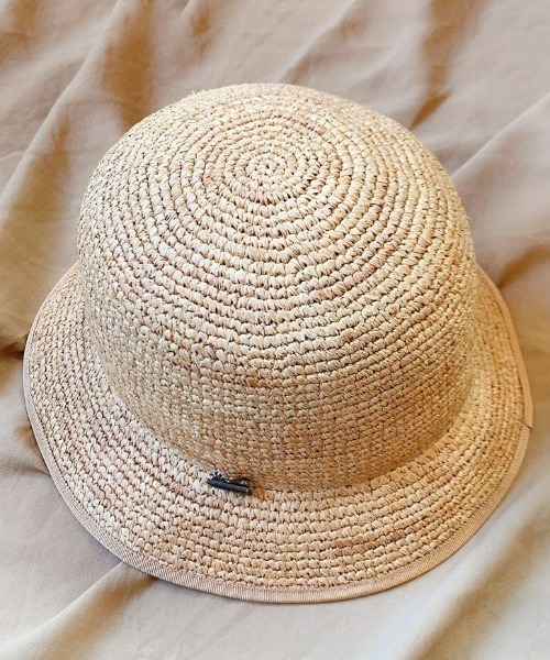 MANIERA（マニエラ）の「ラフィアコマ編みバケットハット（ハット・レディース・ベージュ/ネイビー・FREE）」の14枚目の写真