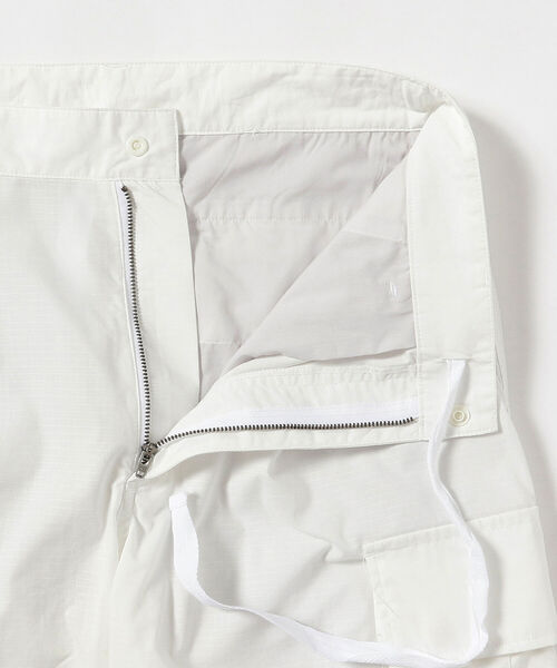 BEAMS LIGHTS(ビームスライツ)の「BEAMS LIGHTS / リップストップ カーゴ パンツ(カーゴパンツ・メンズ・ネイビー/オフホワイト/オリーブ・SMALL/MEDIUM/LARGE)」の7枚目の写真