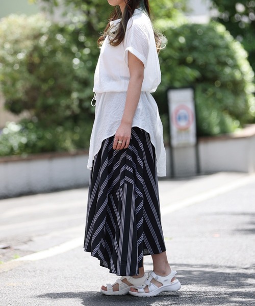 ARCANUM DESIGN（アルカナムデザイン）の「ARL ストライプワイドフレアースカート（スカート・レディース・ホワイト/ブラック・FREE）」の13枚目の写真
