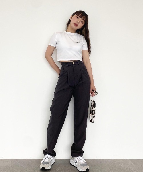 emutto（エミュット）の「【オリジナル】emuttoﾛｺﾞ ﾁﾋﾞTｼｬﾂ（Tシャツ/カットソー・レディース・ホワイト/チャコールグレー・FREE）」の5枚目の写真