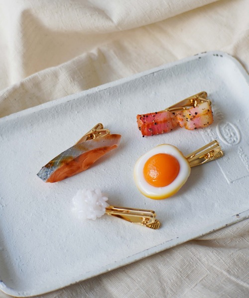 Port（ポート）の「【 ii-Fake / イーフェイク 】 (Fake Food Accessories) 焼き鮭のタイピン（ネクタイピン・メンズ・ピンク・FREE）」の4枚目の写真