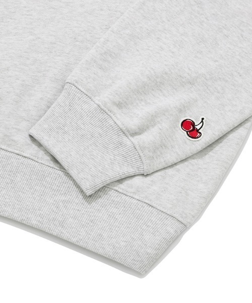 KIRSH（キルシー）の「A'GEM/9 × .kom『KIRSH/キルシー』BIG CHERRY SWEATSHIRT/ビッグチェリースウェットシャツ（スウェット・レディース・ブラック/グレー/ブルー・FREE）」の7枚目の写真