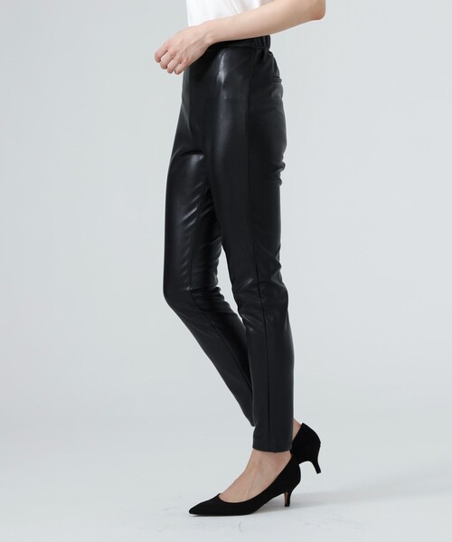 CAST:（キャストコロン）の「フェイクレザースキニーパンツ（その他パンツ・レディース・ブラック・S/M）」の3枚目の写真