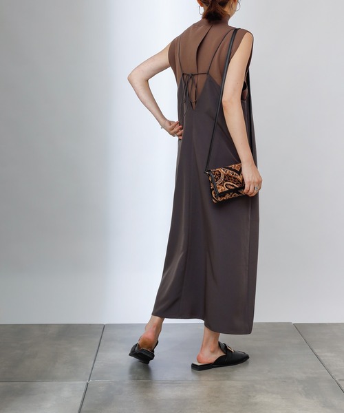 COLONY 2139（コロニートゥーワンスリーナイン）の「マットサテンキャミワンピース（ワンピース・レディース・チャコールグレー/ベージュ/グリーン・FREE）」の14枚目の写真